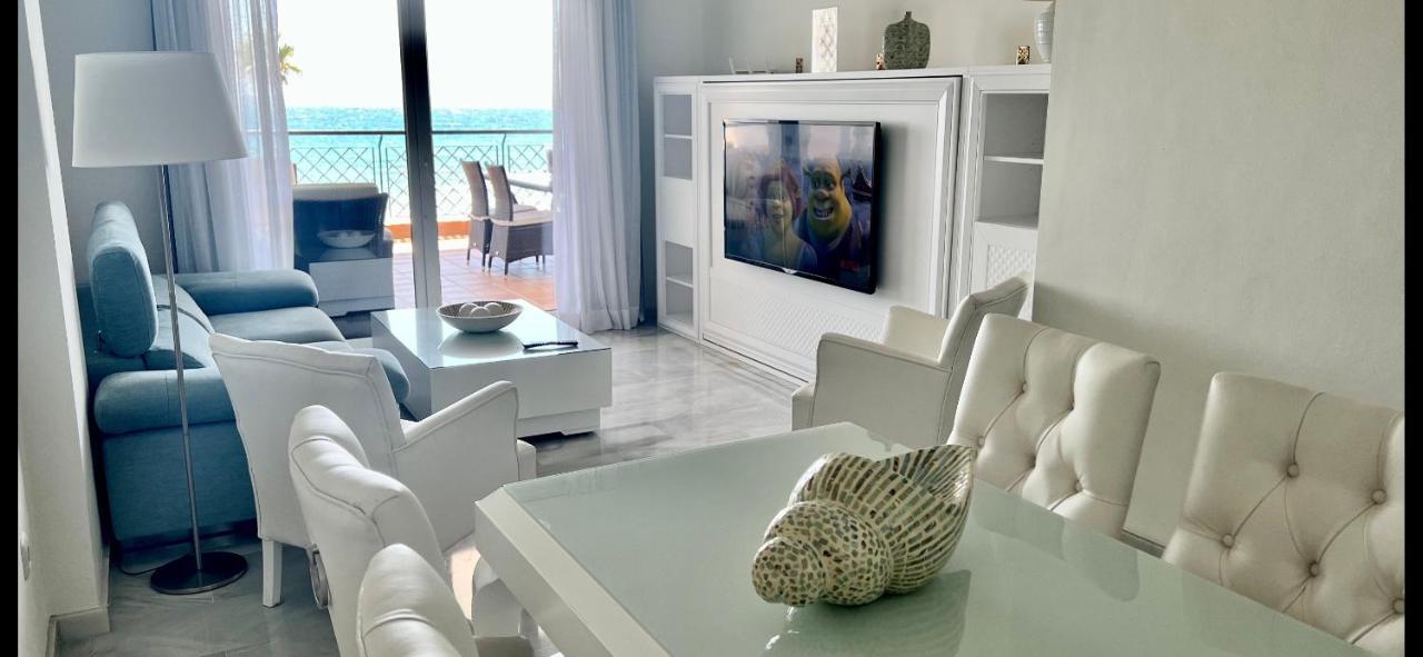 Mi Capricho A16 Beachfront Apartment Sitio de Calahonda Exterior photo