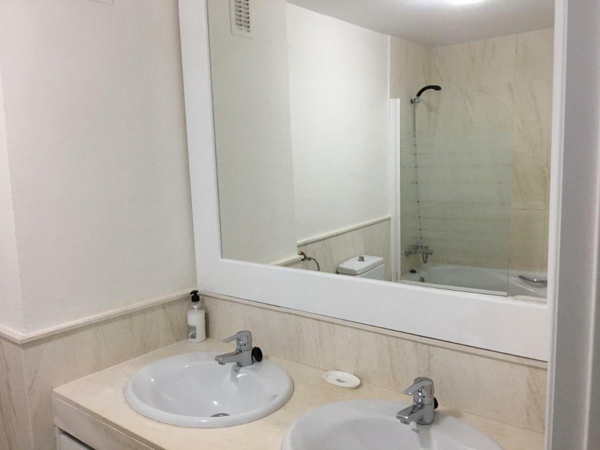 Mi Capricho A16 Beachfront Apartment Sitio de Calahonda Exterior photo