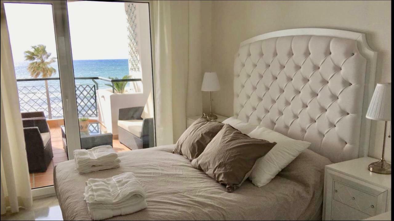 Mi Capricho A16 Beachfront Apartment Sitio de Calahonda Exterior photo